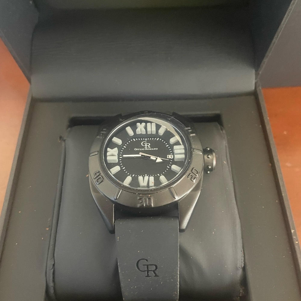 Watch - Picture 2 of 2
